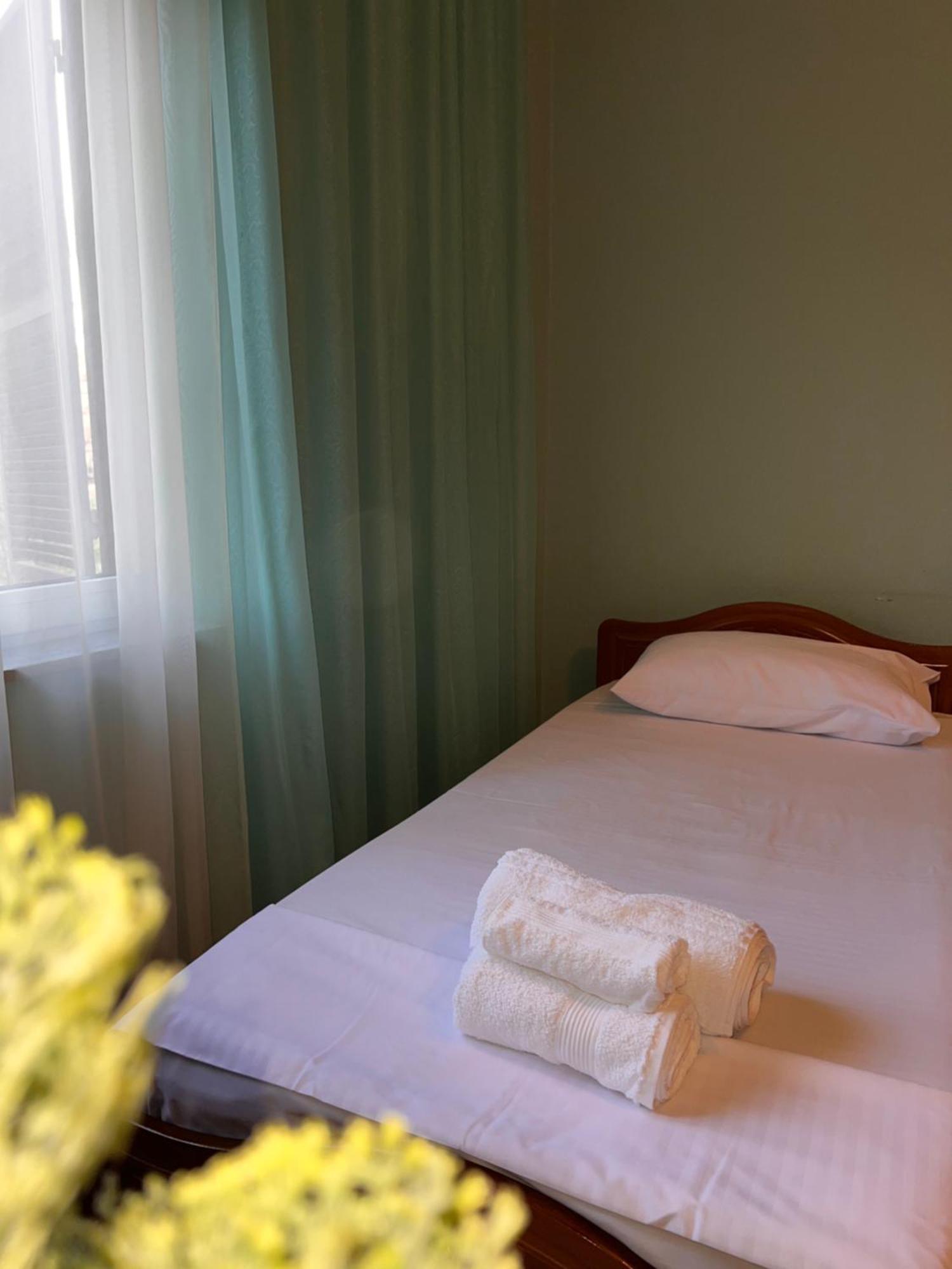 Berat Private Room In Haxhialiu Villa Dış mekan fotoğraf