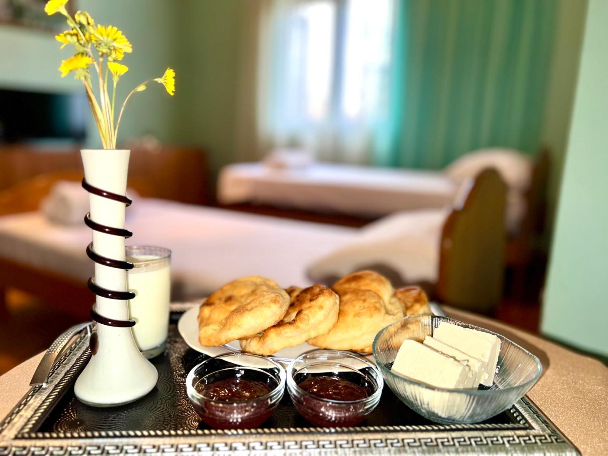 Berat Private Room In Haxhialiu Villa Dış mekan fotoğraf